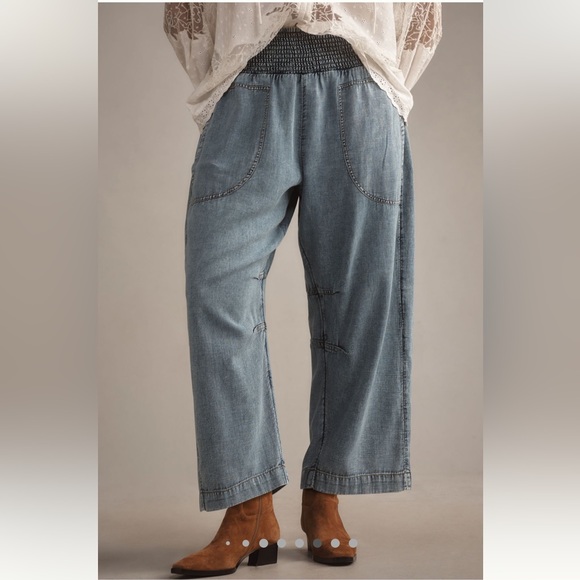 Anthropologie | Pilcro • The Reese Smocked Denim Pull-On
Barrel Pants - Picture 14 of 15